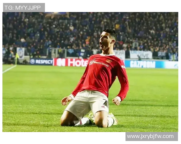 以梅西C罗内马尔等足球巨星名字串联成激情豪迈的诗句长卷